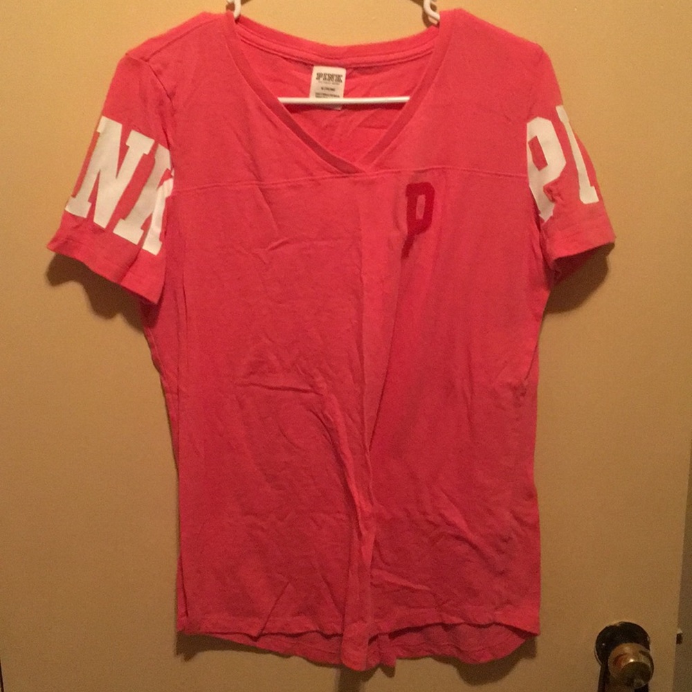 Lot of PINK v neck t shirts